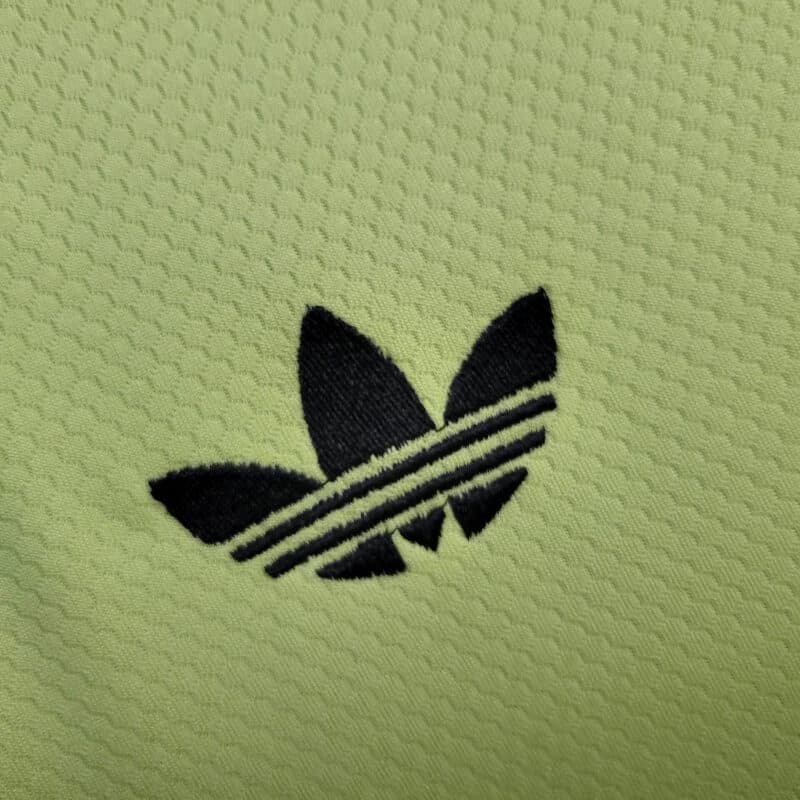 2024/2025 Real Madrid Goalkeeper Football Shirt 1:1