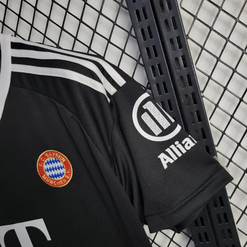 2024/2025 Bayern Munich Goalkeeper Football Jersey 1:1 Thai Quality