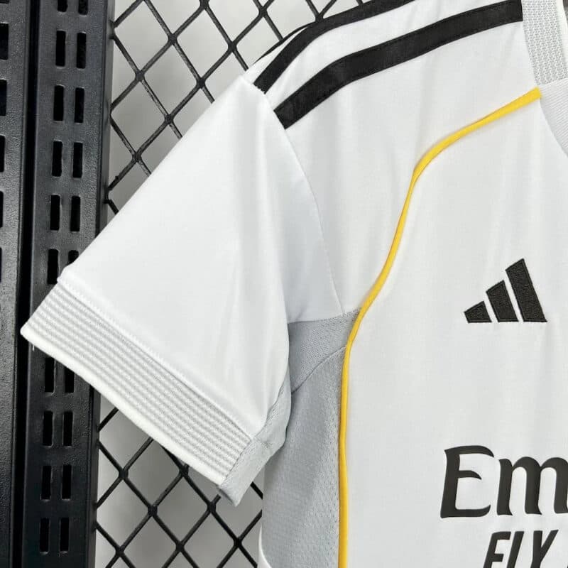 2025/2026 Real Madrid Home Football Shirt Kids Size